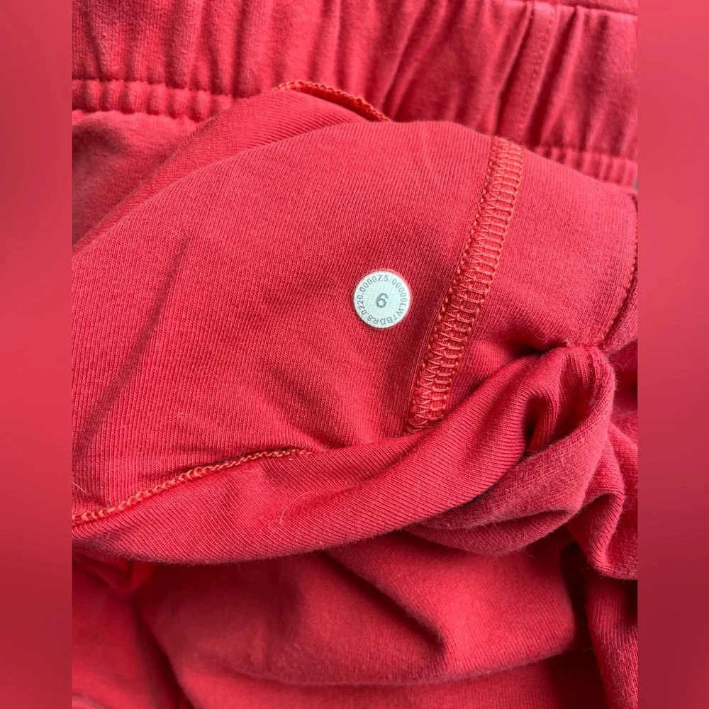 🍋gently used lululemon inner glow shorts sz 6 🍋 - Picture 5 of 5